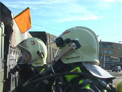 Der 1. Trupp zur Sondierung macht sich fertig